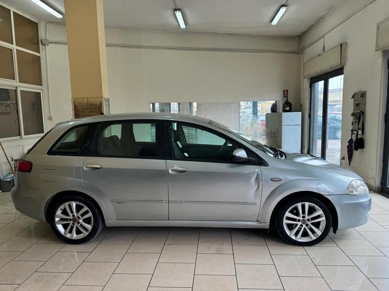 Fiat Croma 1.9 Multijet Station Wagon Full