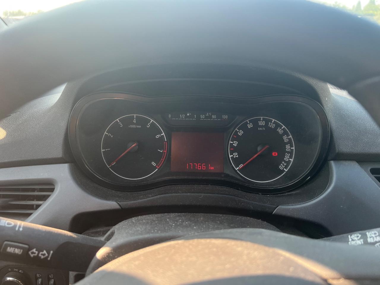 Opel Corsa 1.2 5 porte