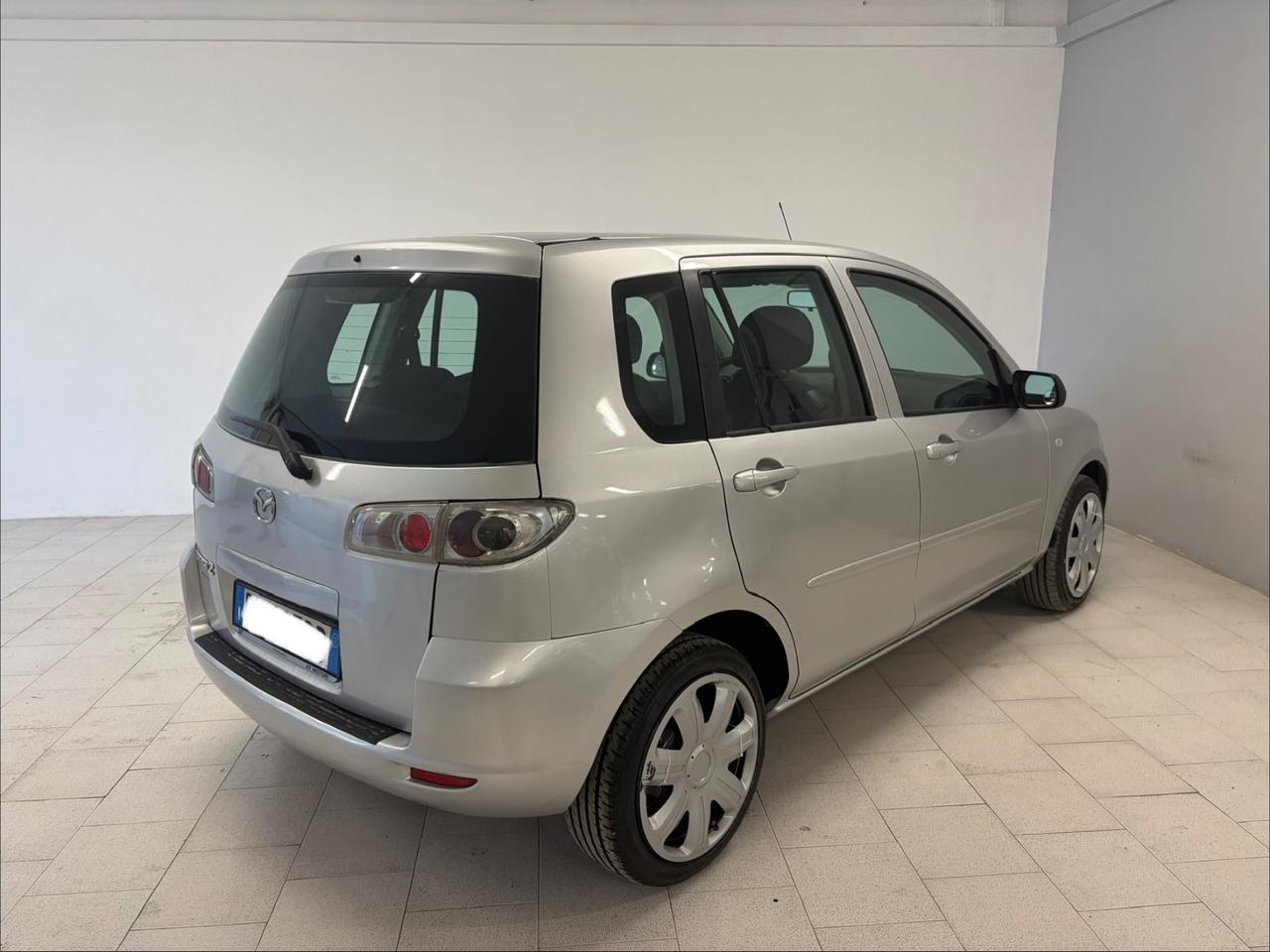 Mazda 2 1.4 Tdi 68 cv Sony ericsson