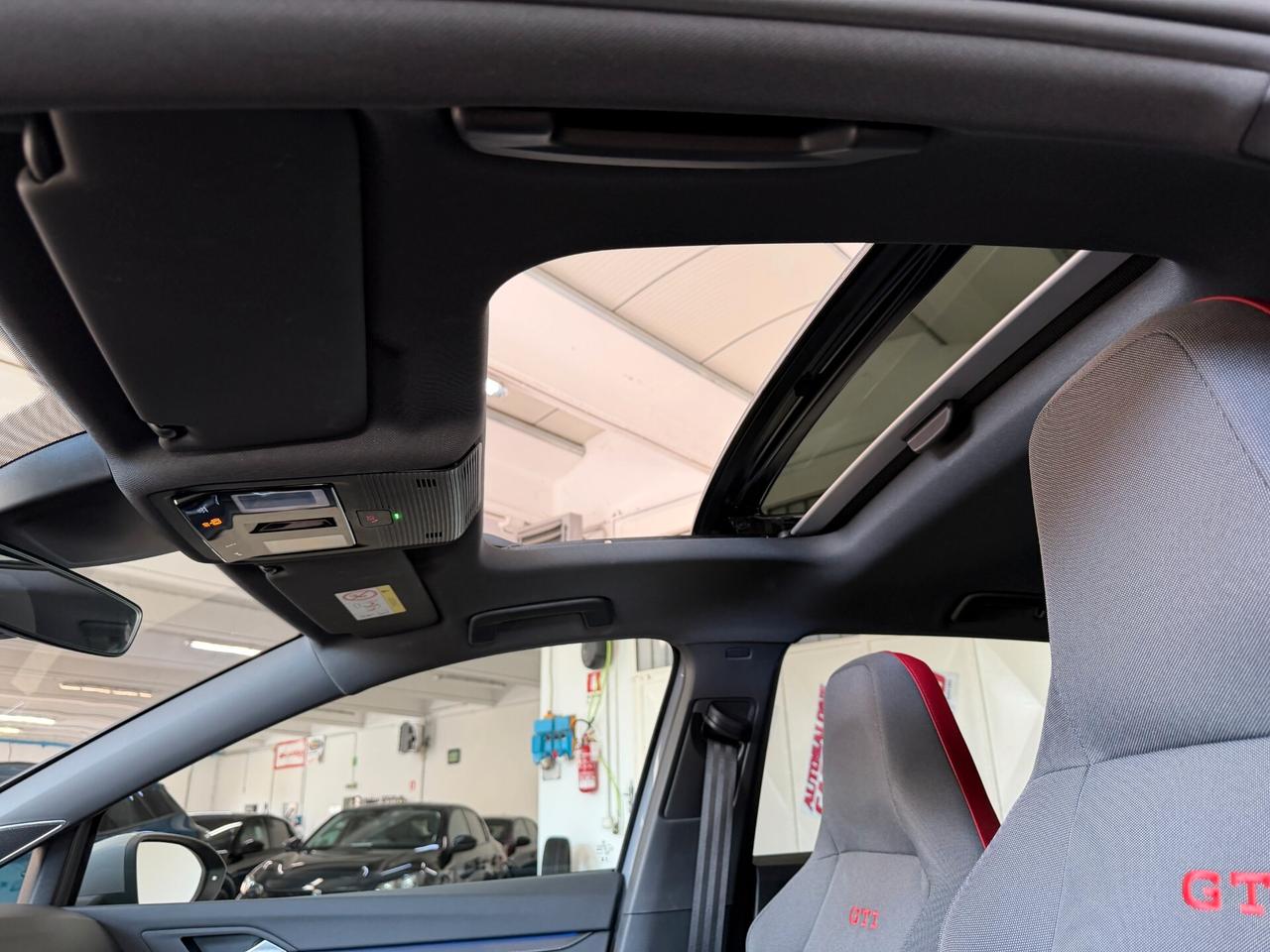 Volkswagen Golf GTI 2.0 TSI DSG TETTO APRIBILE+CERCHI19