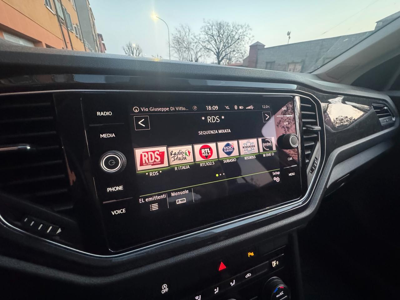 Volkswagen T-Roc 1.6 TDI ADVANCED