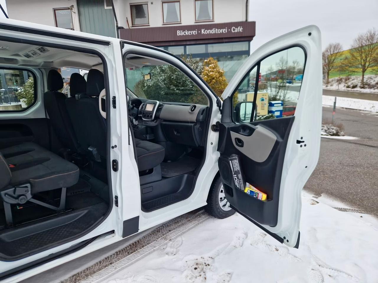 Renault Trafic T29 Combi L2H1 9 posti/navigatore/aria