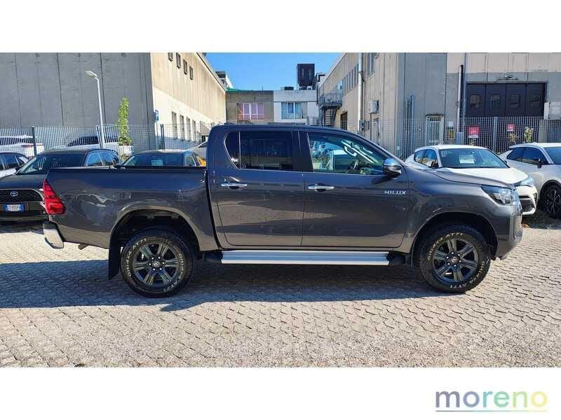 Toyota Hilux 2.4 d-4d C&C 4x4 Lounge