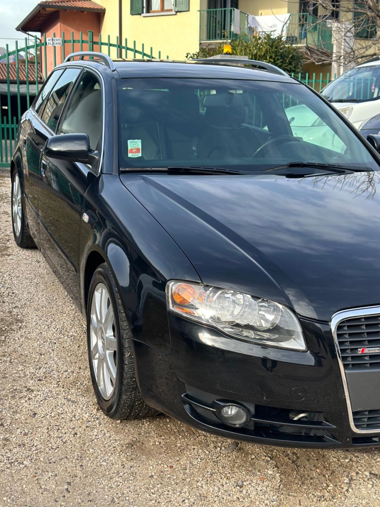 Audi A4 2.0 16V TDI AVANT SLINE KMCERT UNICOPR