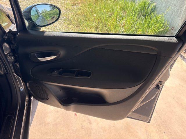 FIAT Punto 1.2 8V 5 porte OK NEOP POCHI CHILOMETRI EURO 5