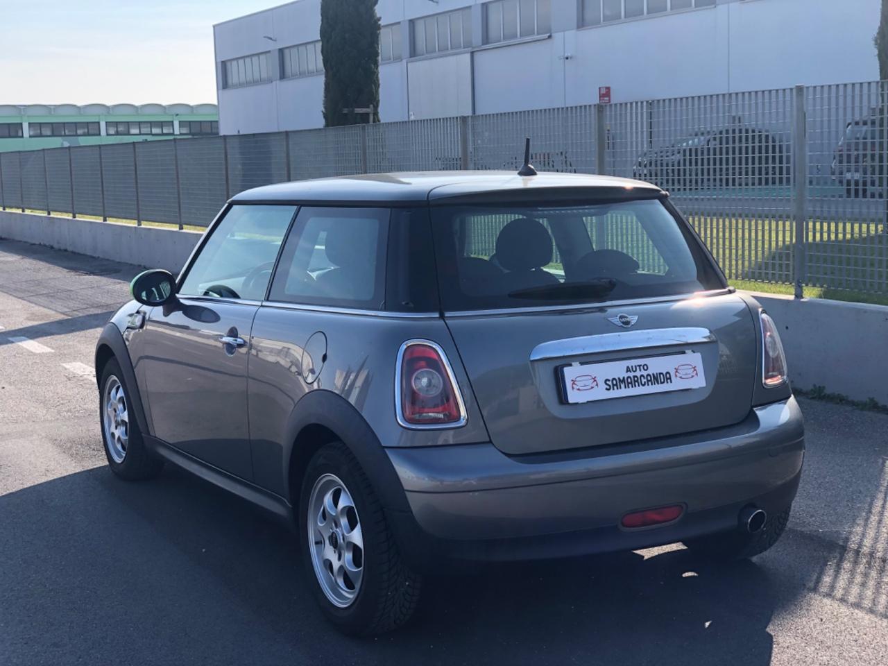 Mini Cooper 1.6 Benzina 2009 Ok per neopatentati