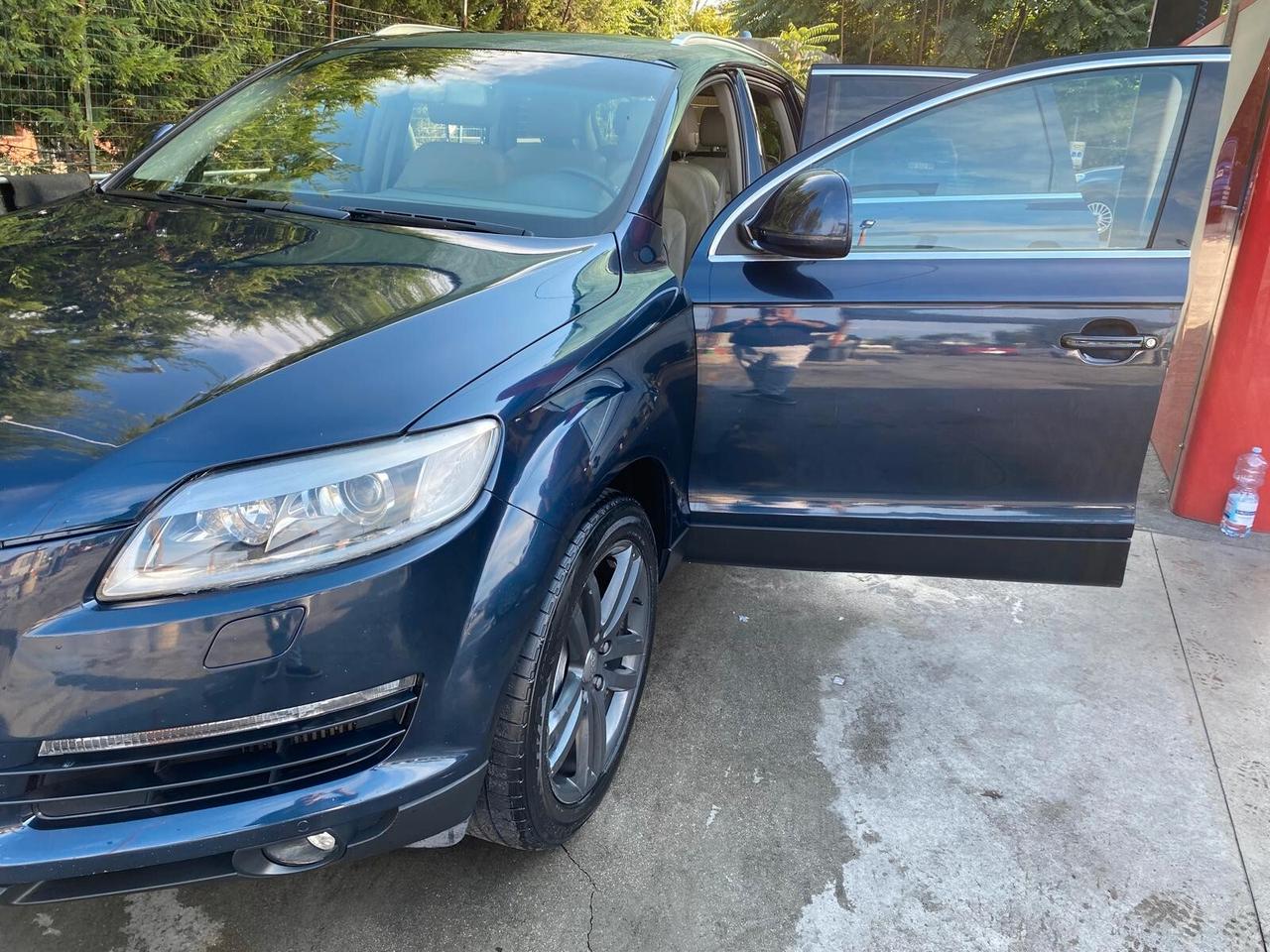 Audi Q7 3.0 V6 TDI 233CV quattro tiptronic GANCIO