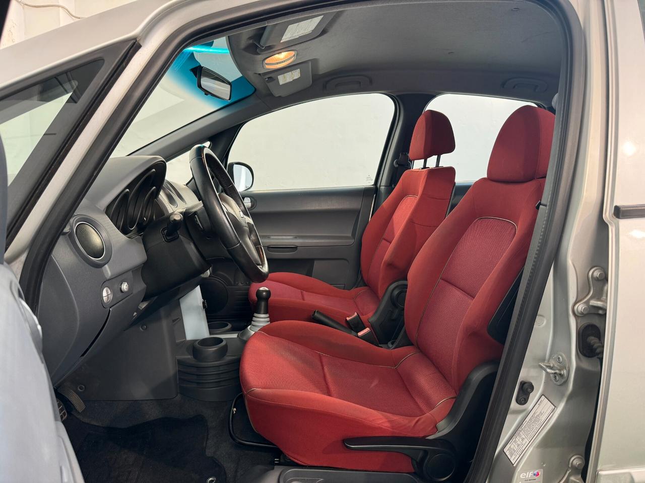Mitsubishi Colt 1.3 16V 5p. Invite AUTOMATICA