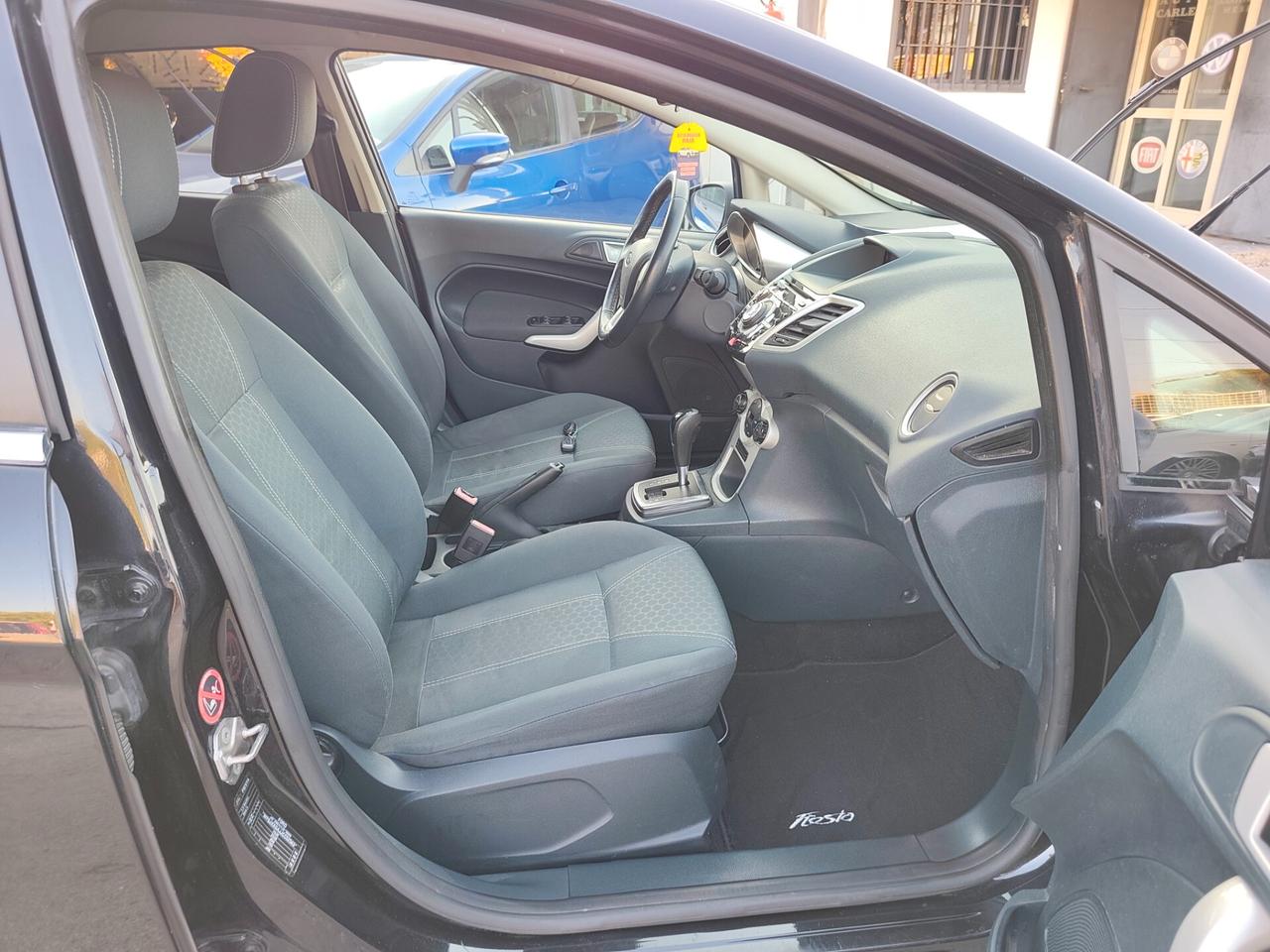 Ford Fiesta AUTOMATICA 1.4 BENZINA Titanium