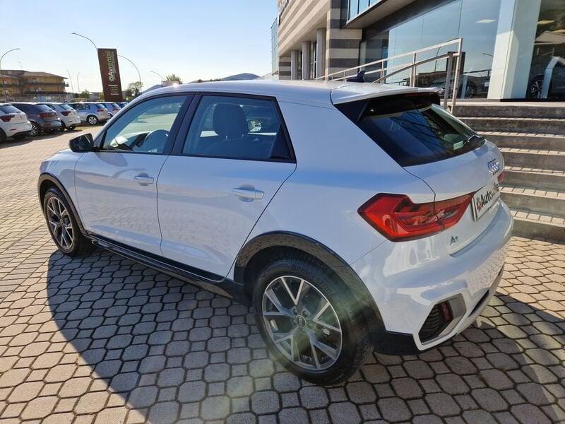 Audi A1 citycarver 30 TFSI S tronic