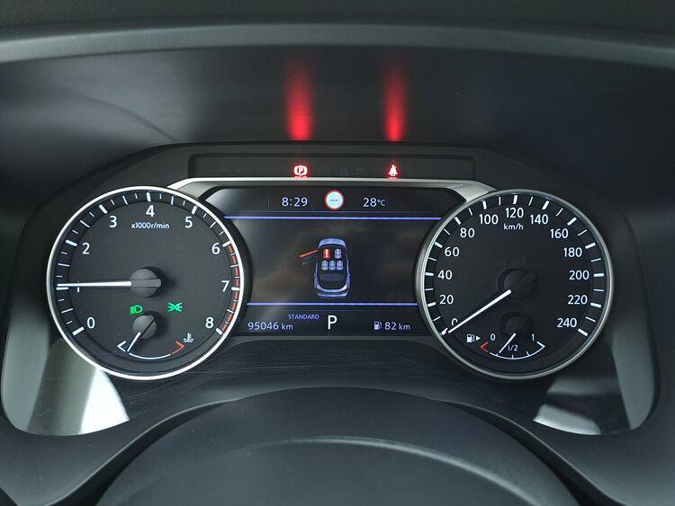 Nissan Qashqai Business BR960841 1.3 Mild Hybrid 158CV