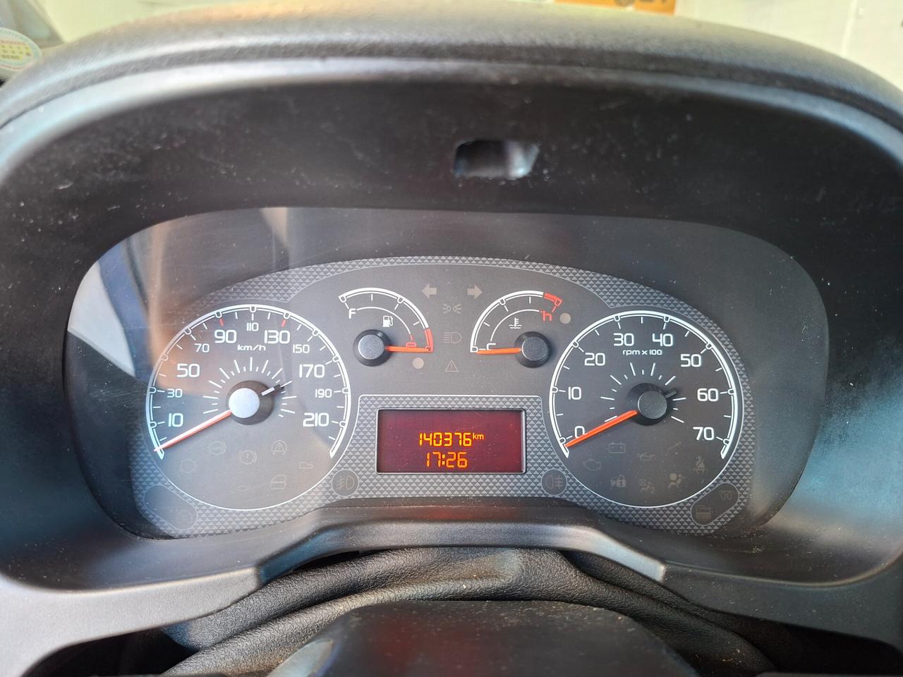 Fiat Qubo 1.3 MJT 75 CV - adatta Neopatentati