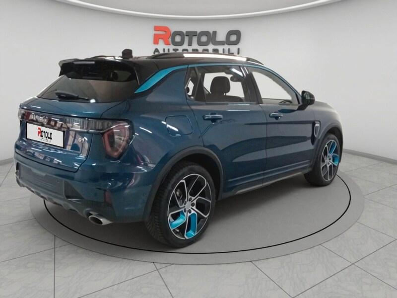 LYNK&CO 01 01 PHEV