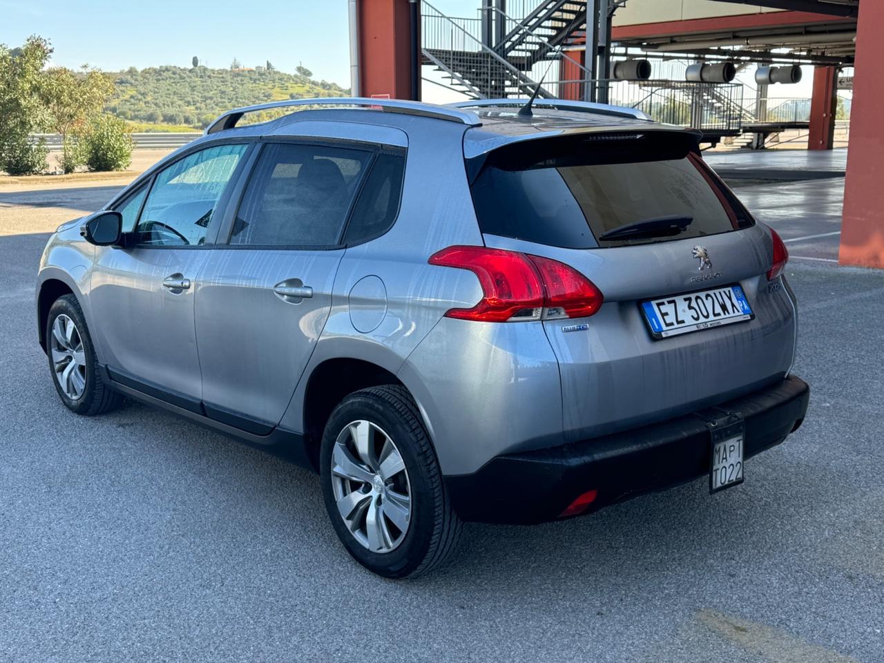 Peugeot 2008 BlueHDi 100 Black Matt