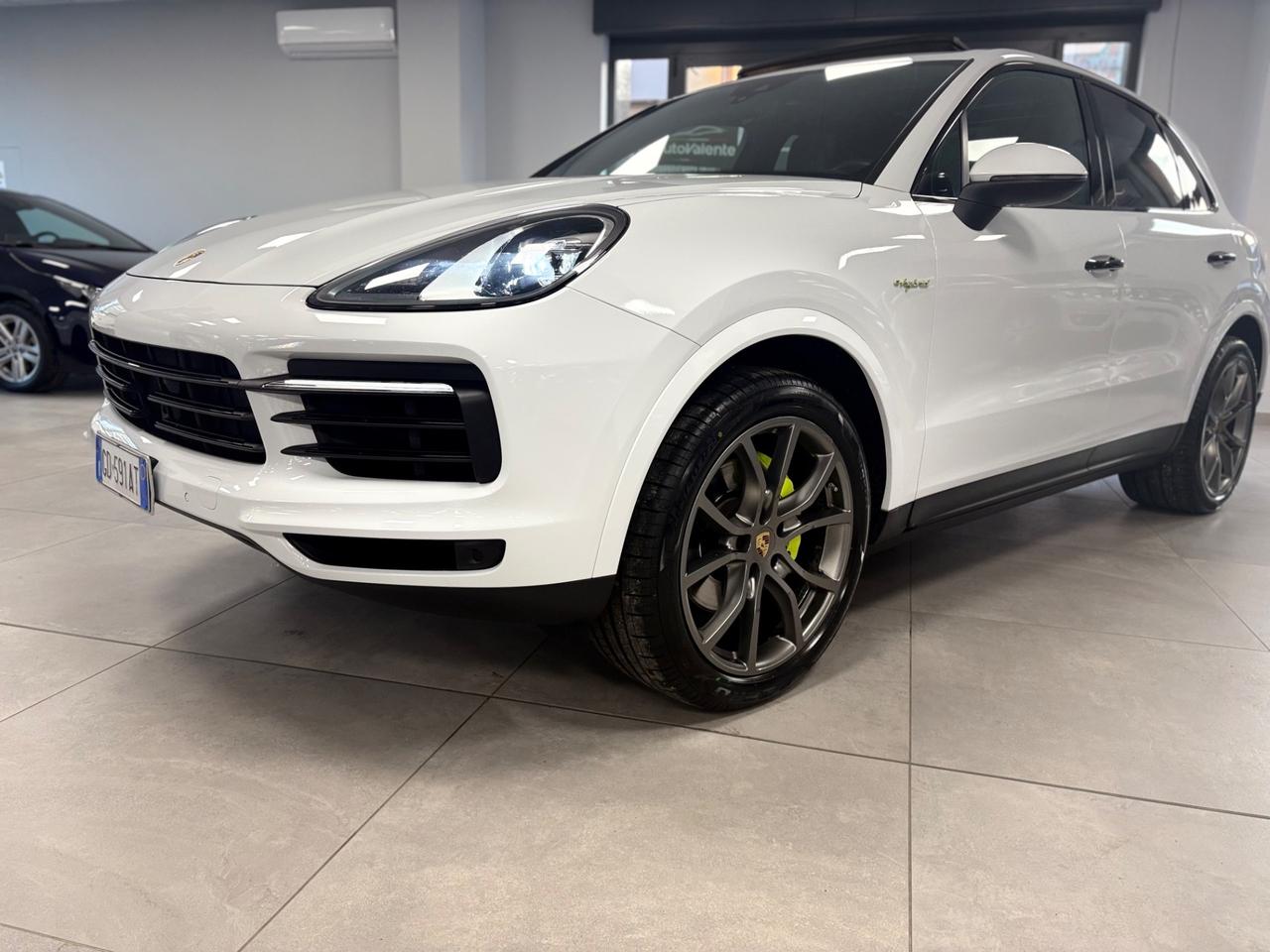 Porsche Cayenne 3.0 Hybrid 340cv 2020 km 91000