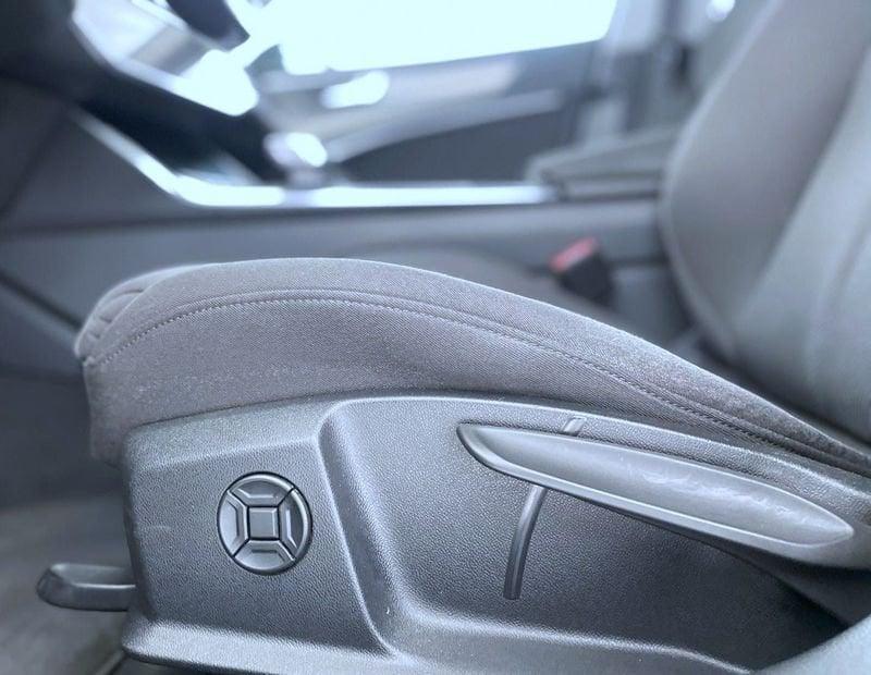 Audi A6 A6 Avant 40 2.0 TDI S tronic Business Sport