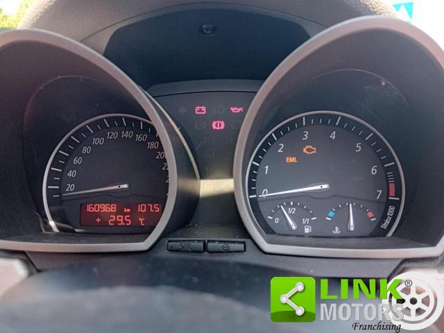 BMW Z4 ( E85 ) 2.2i roadster con interni in pelle rossa