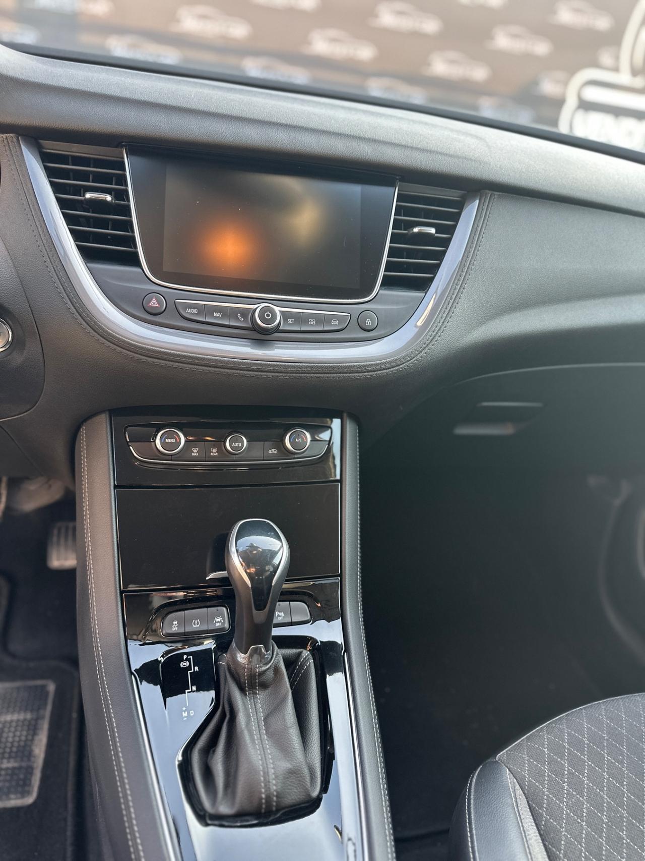 OPEL GRANDLAND X (anno 2019)CAMBIO AUTOMATICO