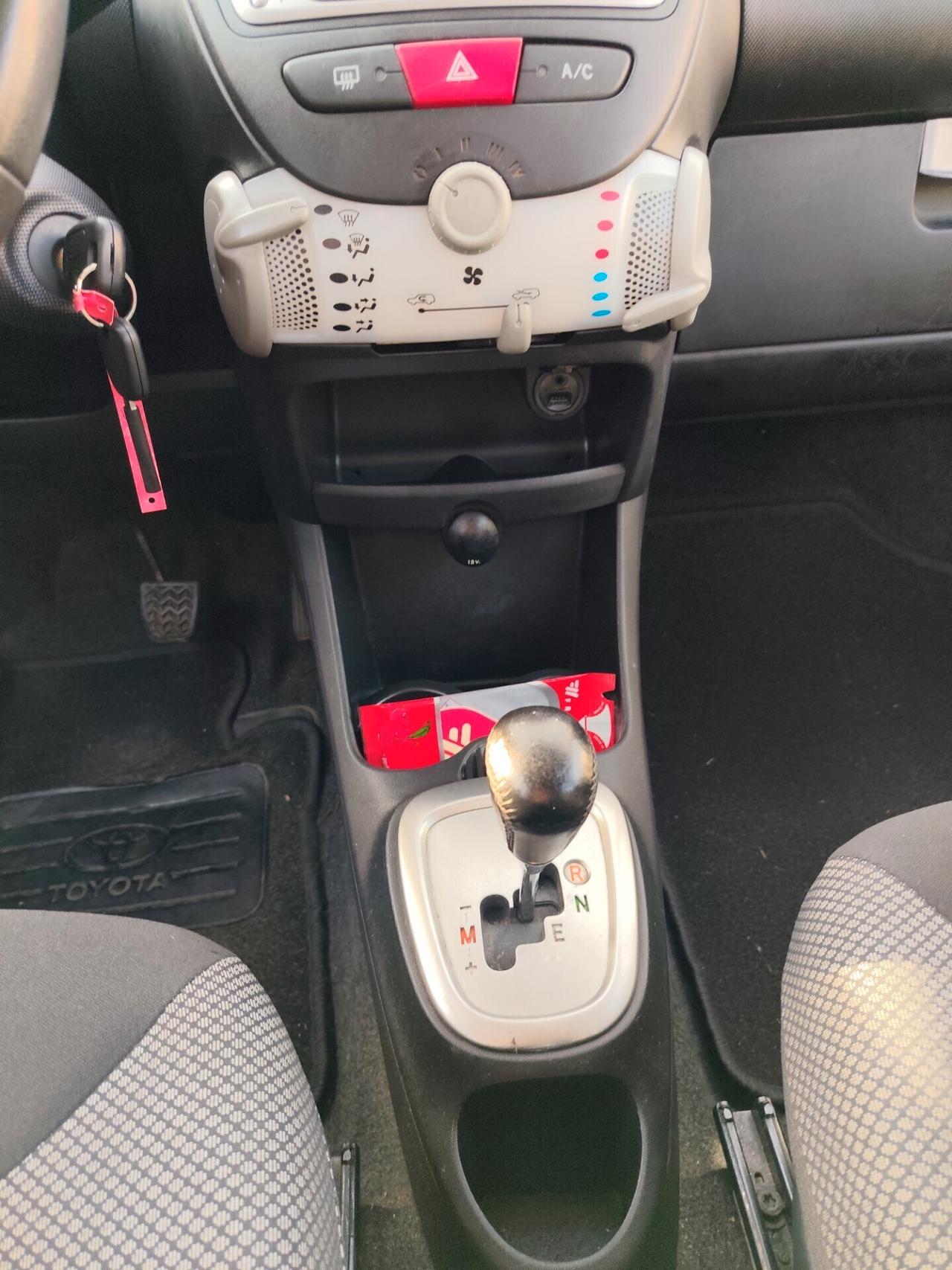 DISPONIBILE!Toyota Aygo 1.0 CAMBIO AUTOMATICO