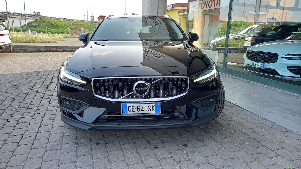 Volvo V60 Cross Country V60 Cross Country B4 (d) AWD Geartronic Business Pro