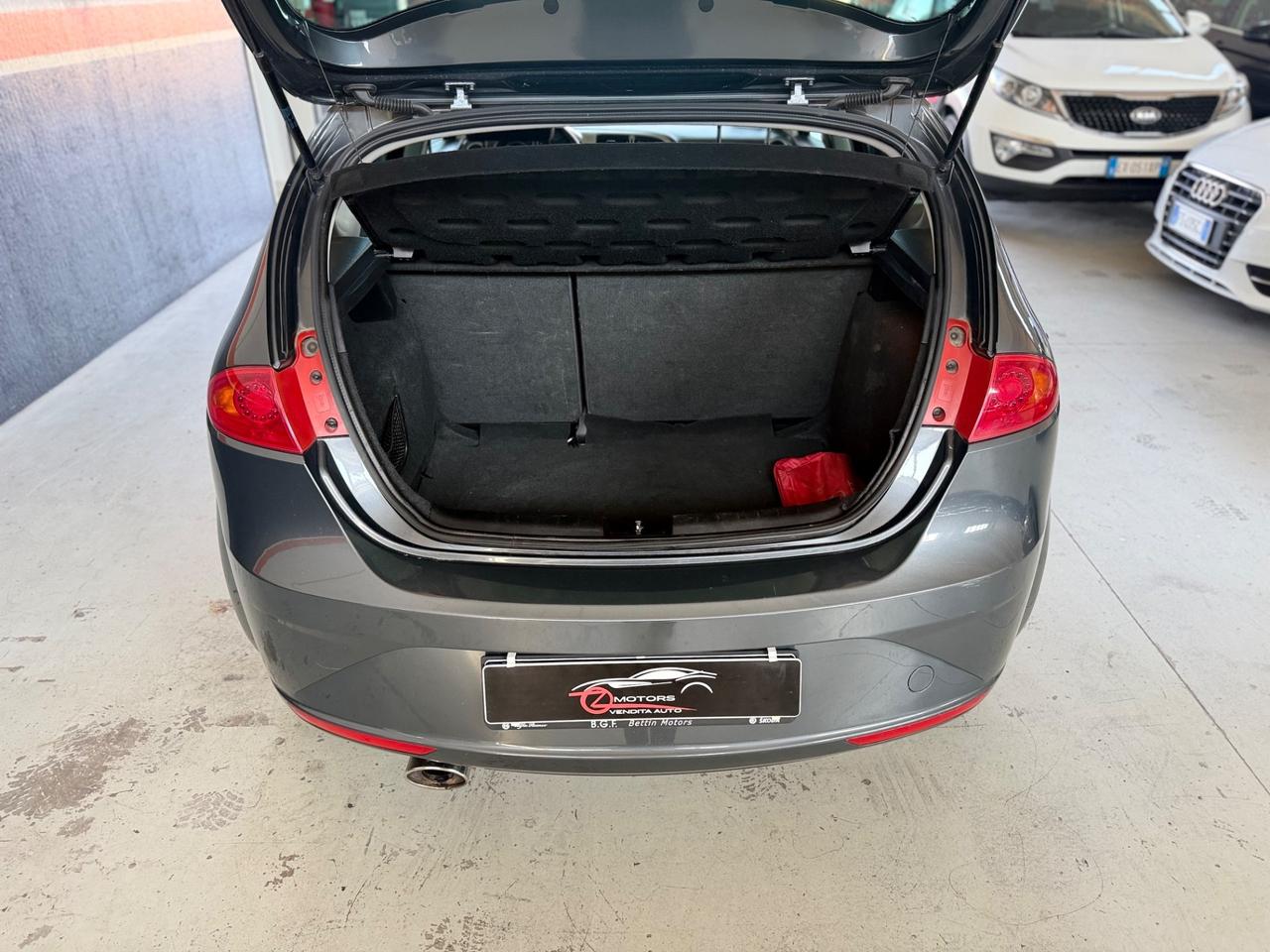 Seat Leon 1.6 TDI CR DPF DSG Style NEOPATENTATI
