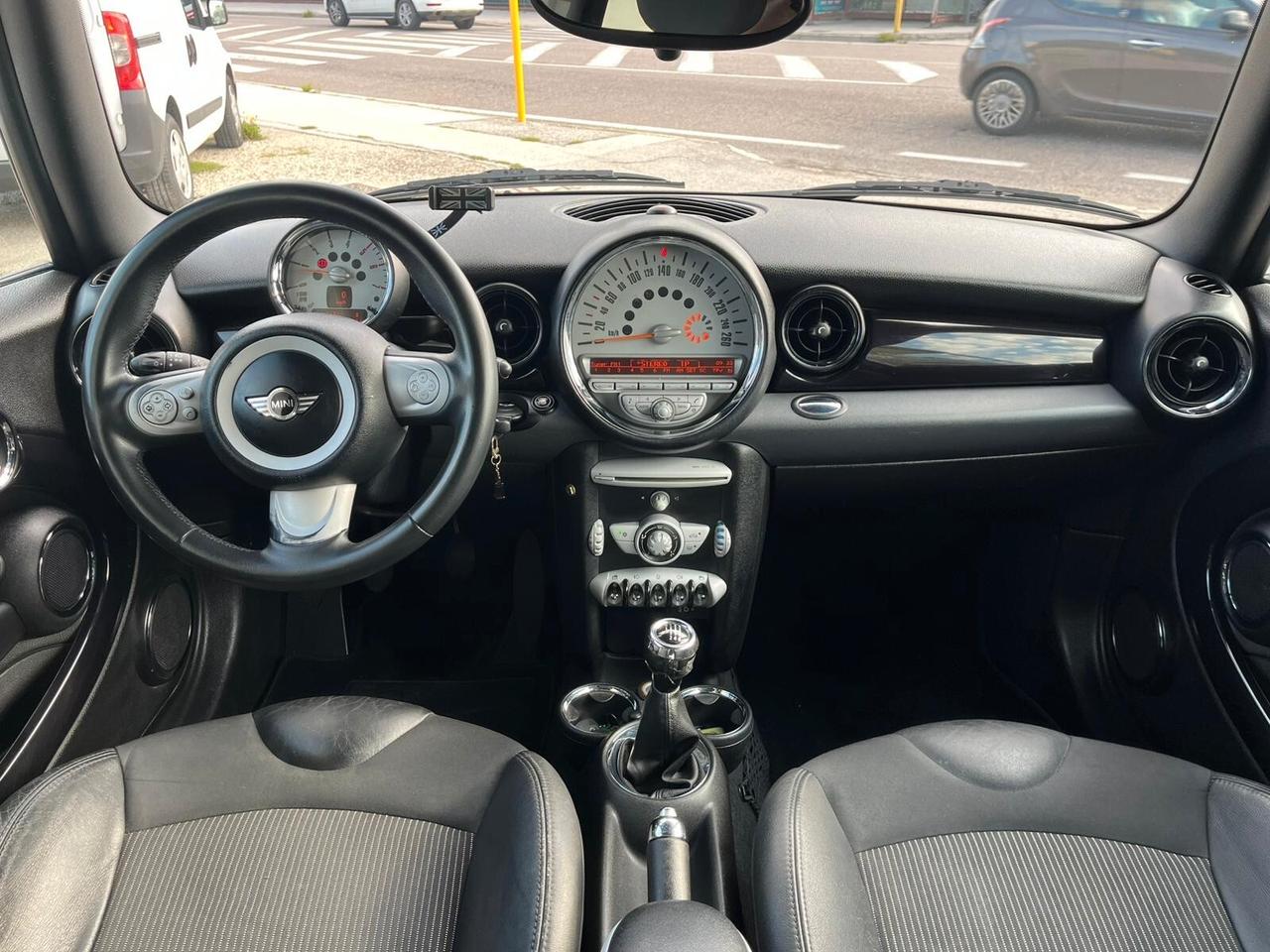 Mini Cooper D 1.6 110Cv