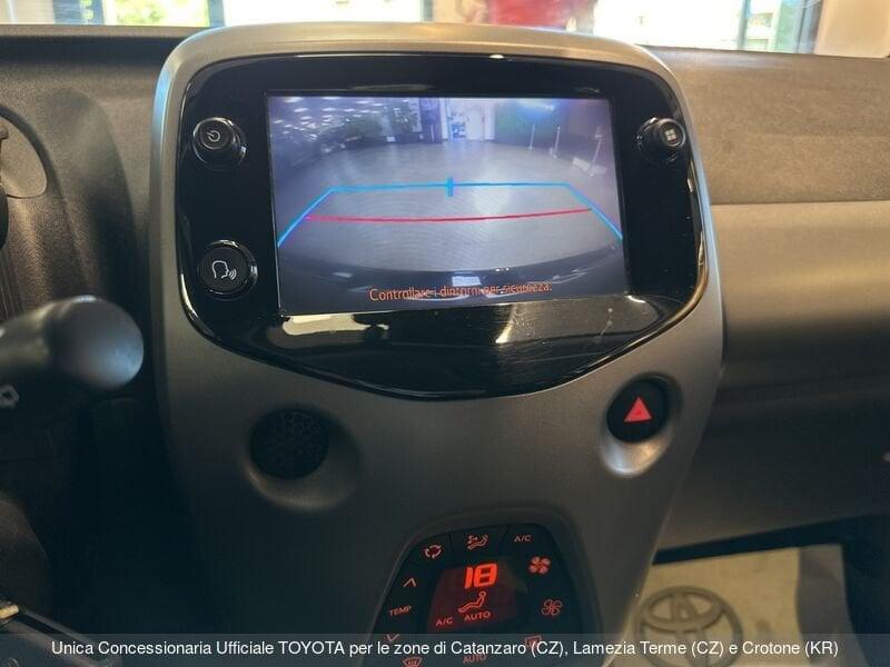 Toyota Aygo Aygo Connect 1.0 VVT-i 72 CV 5 porte x-play