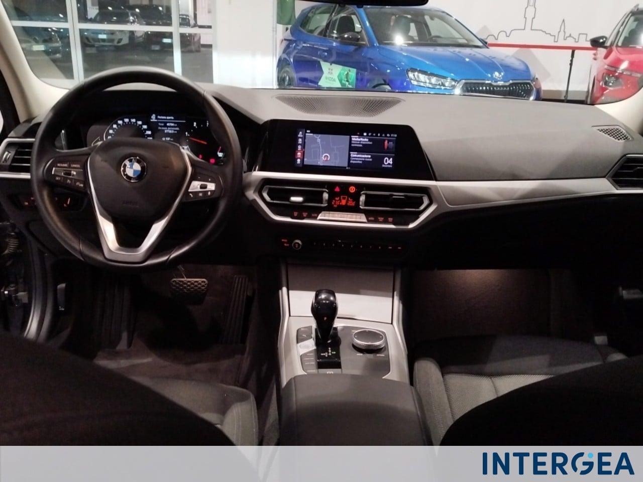 BMW 316d Touring mhev 48V Business Advantage auto