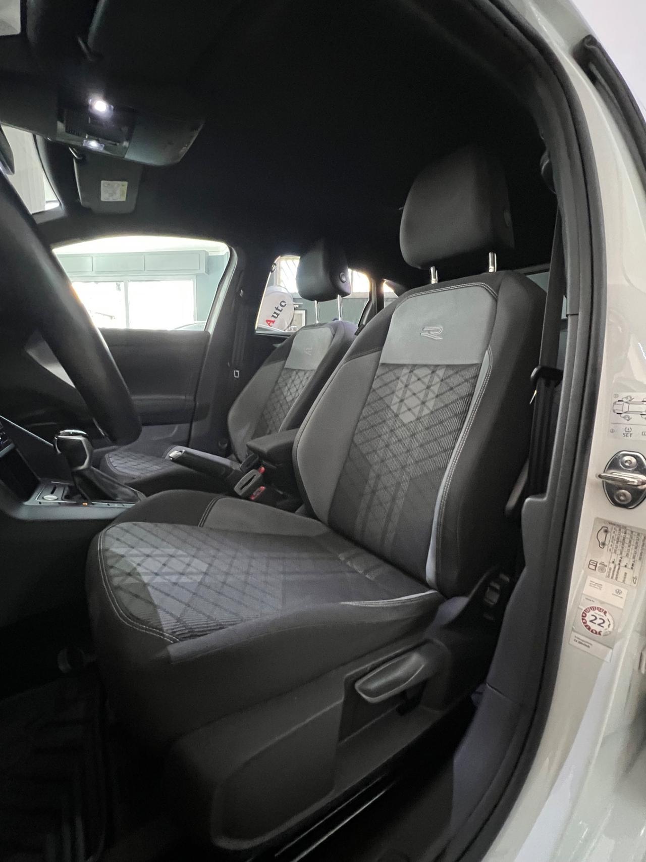 Volkswagen Taigo 1.5 TSI 150 CV DSG R-Line