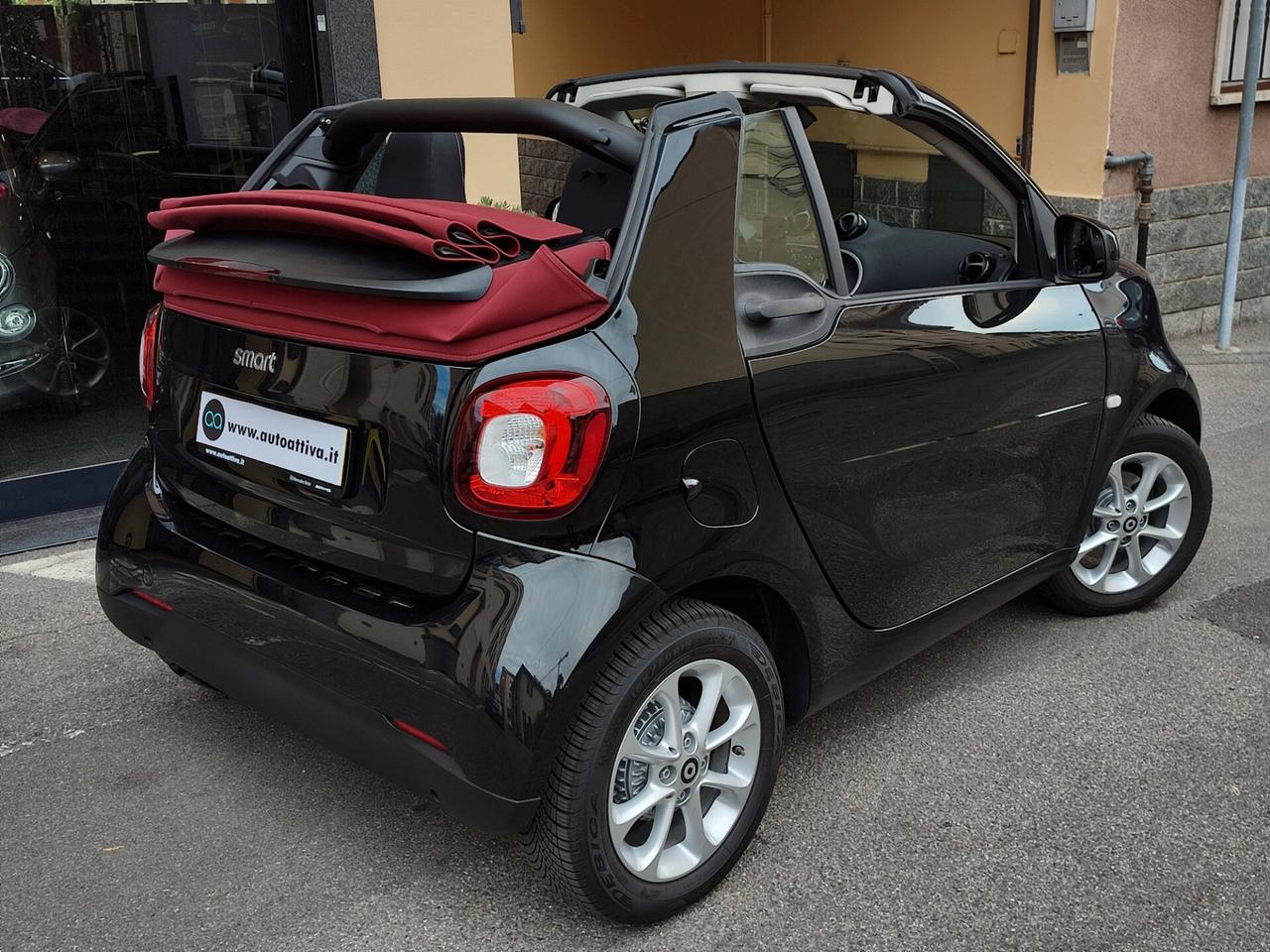 Smart ForTwo 70 1.0 twinamic cabrio Passion Capote Rossa Ok neopatentati