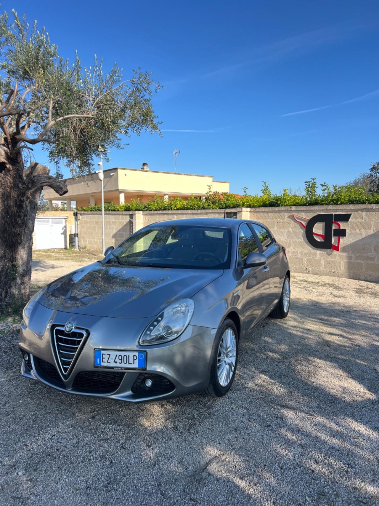 Alfa Romeo Giulietta 1.6 JTDm-2 105 cv ok per neopatentati