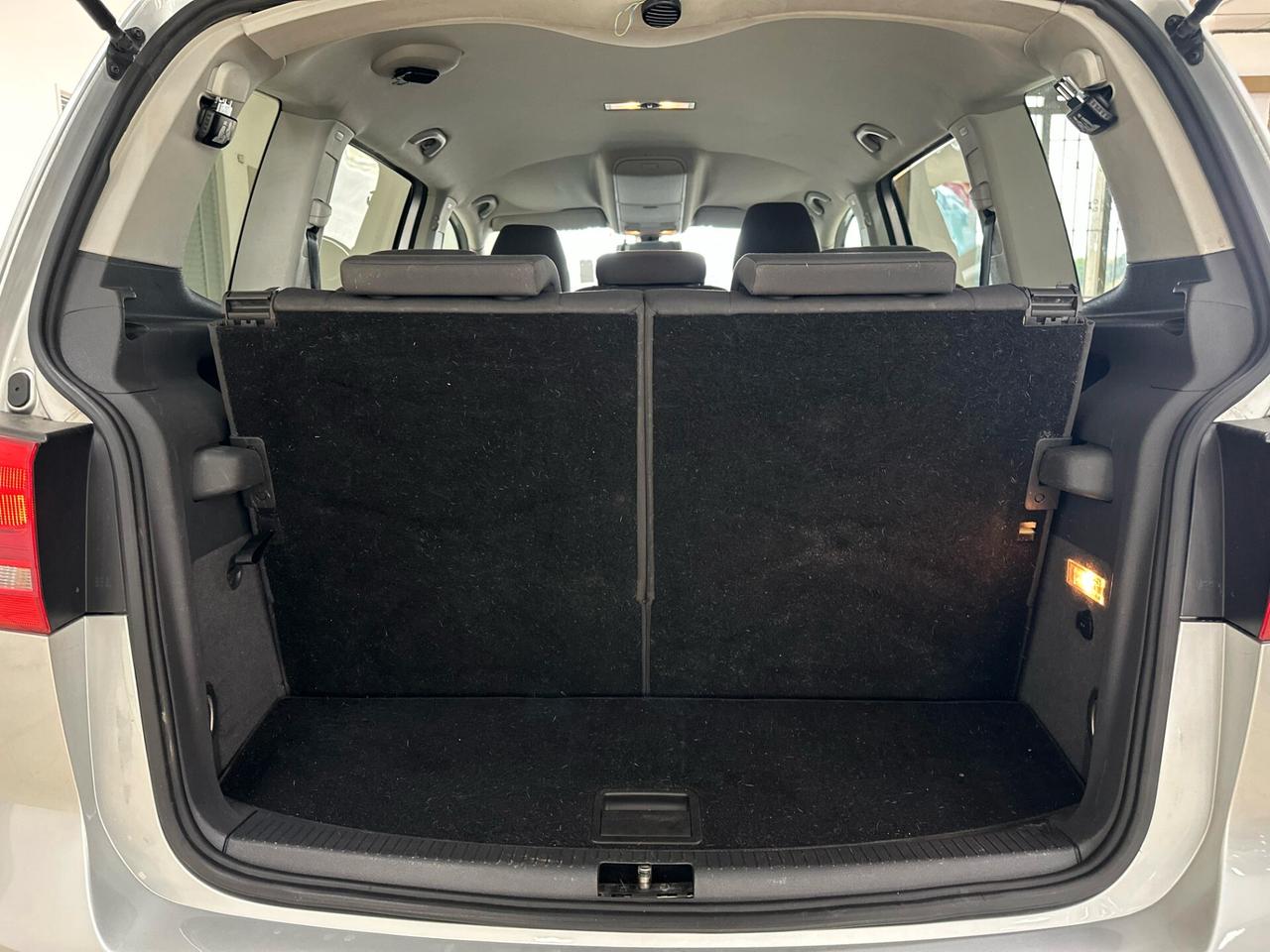 Volkswagen Touran 1.6 TDI DSG Comfortline