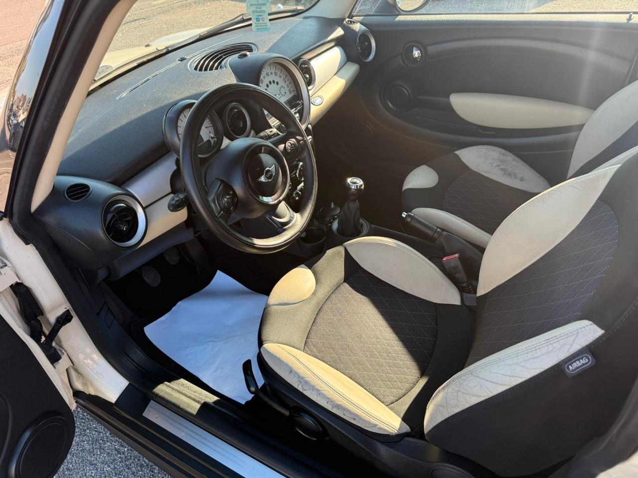 MINI ONE 1.6BENZINA 75CV OK NEOPATENTATI