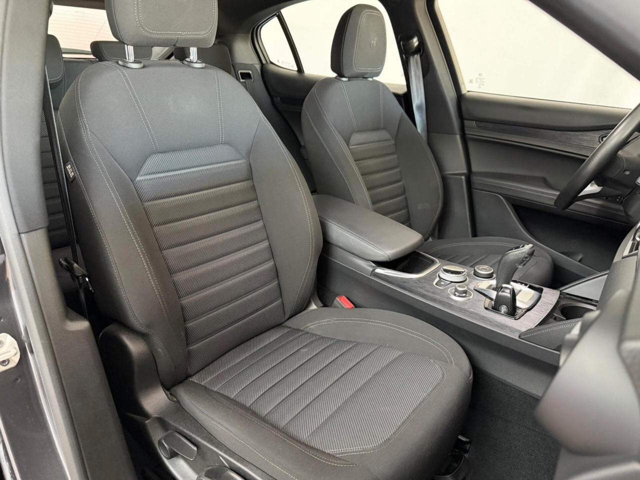 Alfa Romeo Stelvio 2.2 Turbodiesel 160 CV AT8 RWD Super Business