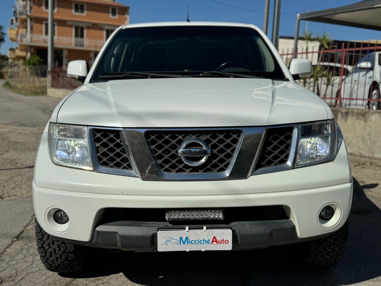 NISSAN NAVARA 2.5 DCI 4WD FULL HARDTOP