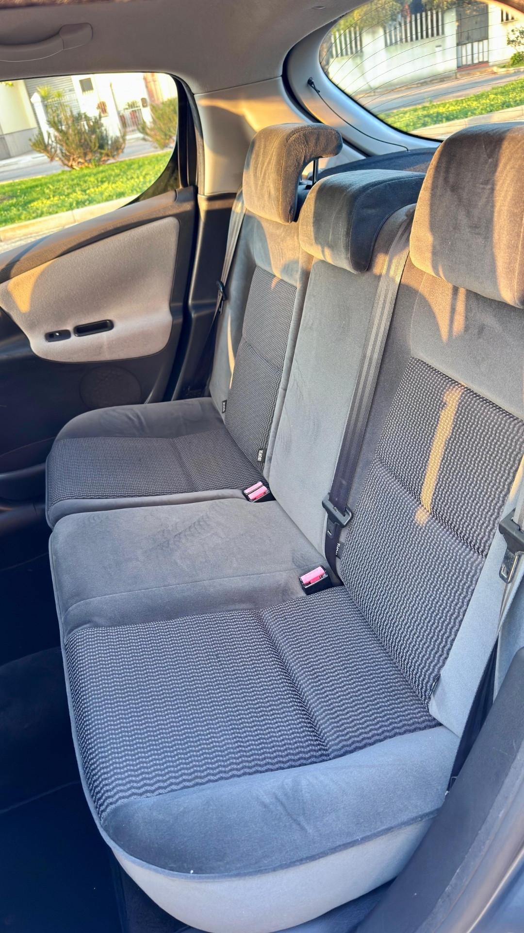 Peugeot 207 1.6 HDi 90CV 5P XS (66 kw)