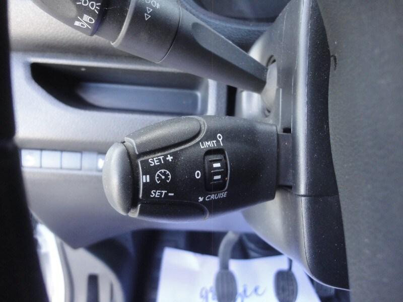 PEUGEOT Expert 4ª serie Expert BlueHDi 100 S&S...