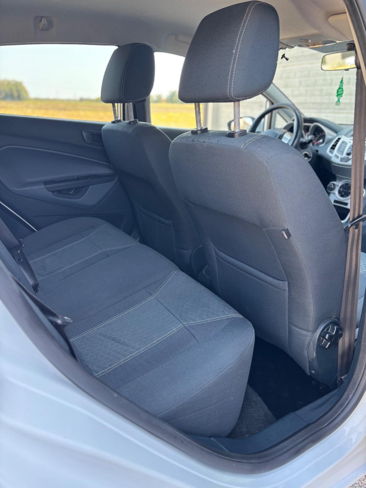 Ford Fiesta 1.4 5 porte Bz.- GPL Titanium