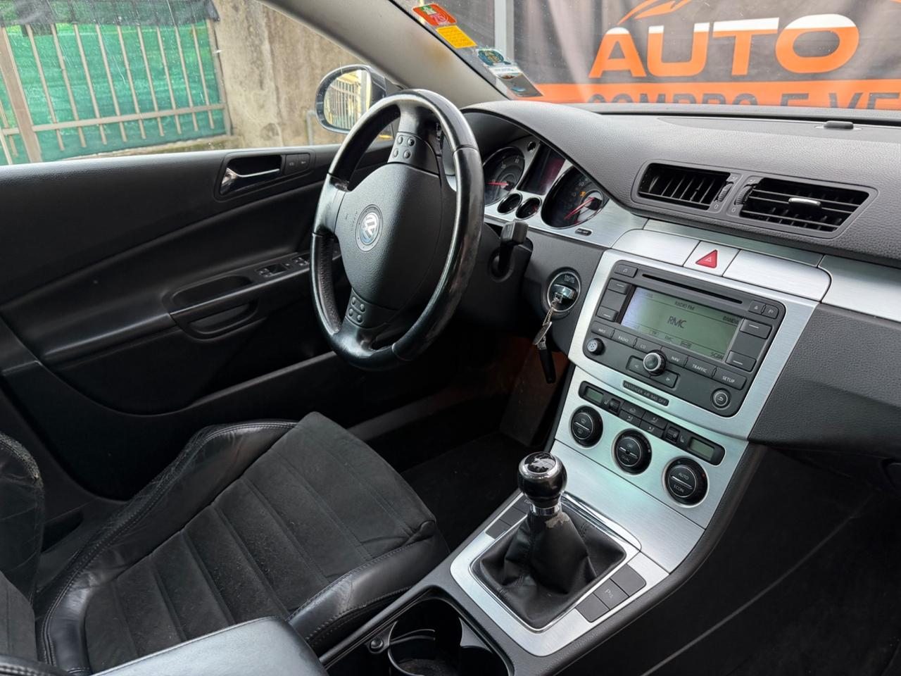 VW PASSAT 2.0TDI HIGLINE 140CV MANUALE ALCANTARA