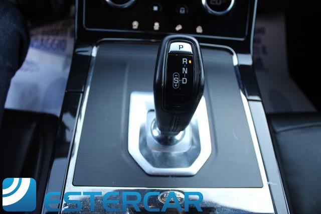 LAND ROVER Range Rover Evoque 2.0D I4 150CV R-Dynamic S