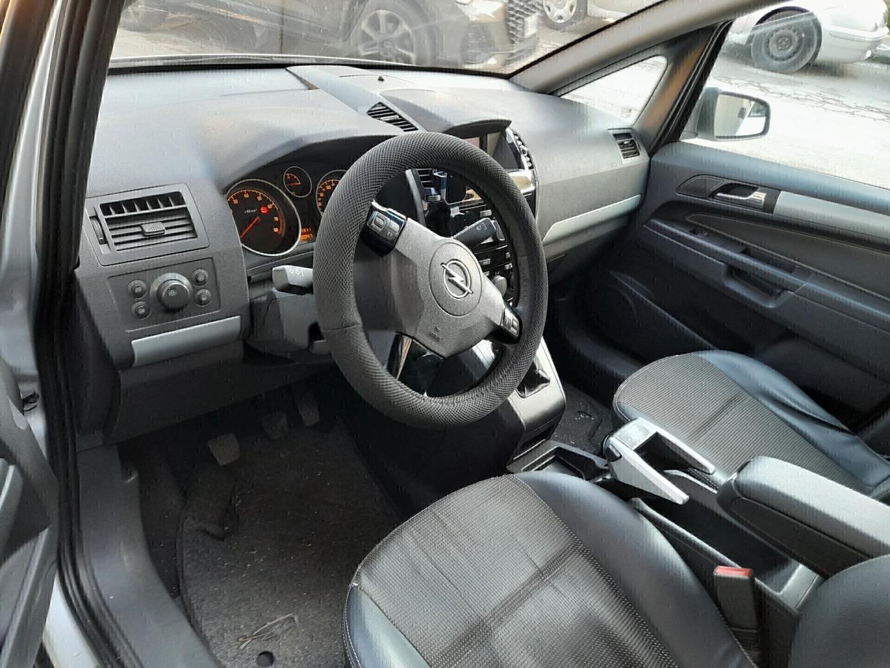 Opel Zafira 1.6 16V ecoM 94CV Cosmo