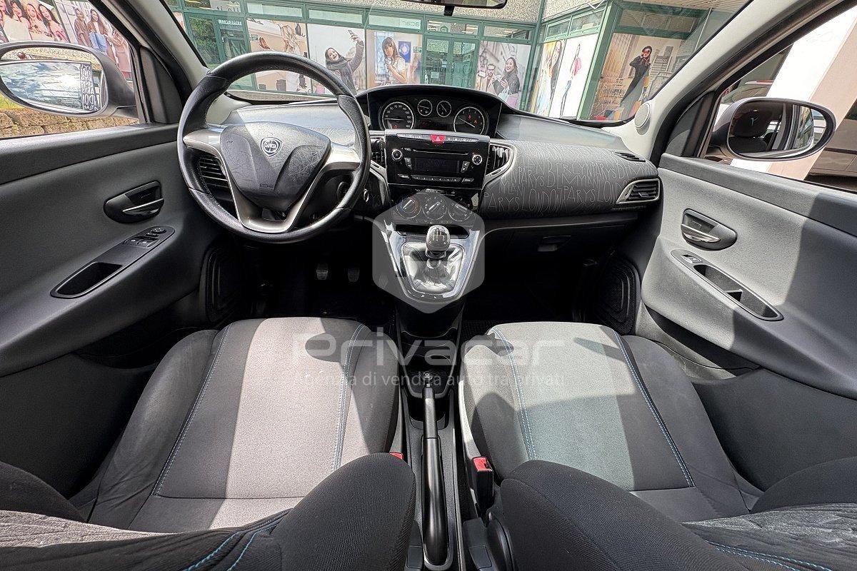 LANCIA Ypsilon 0.9 TwinAir 85 CV 5 porte Metano Ecochic Gold