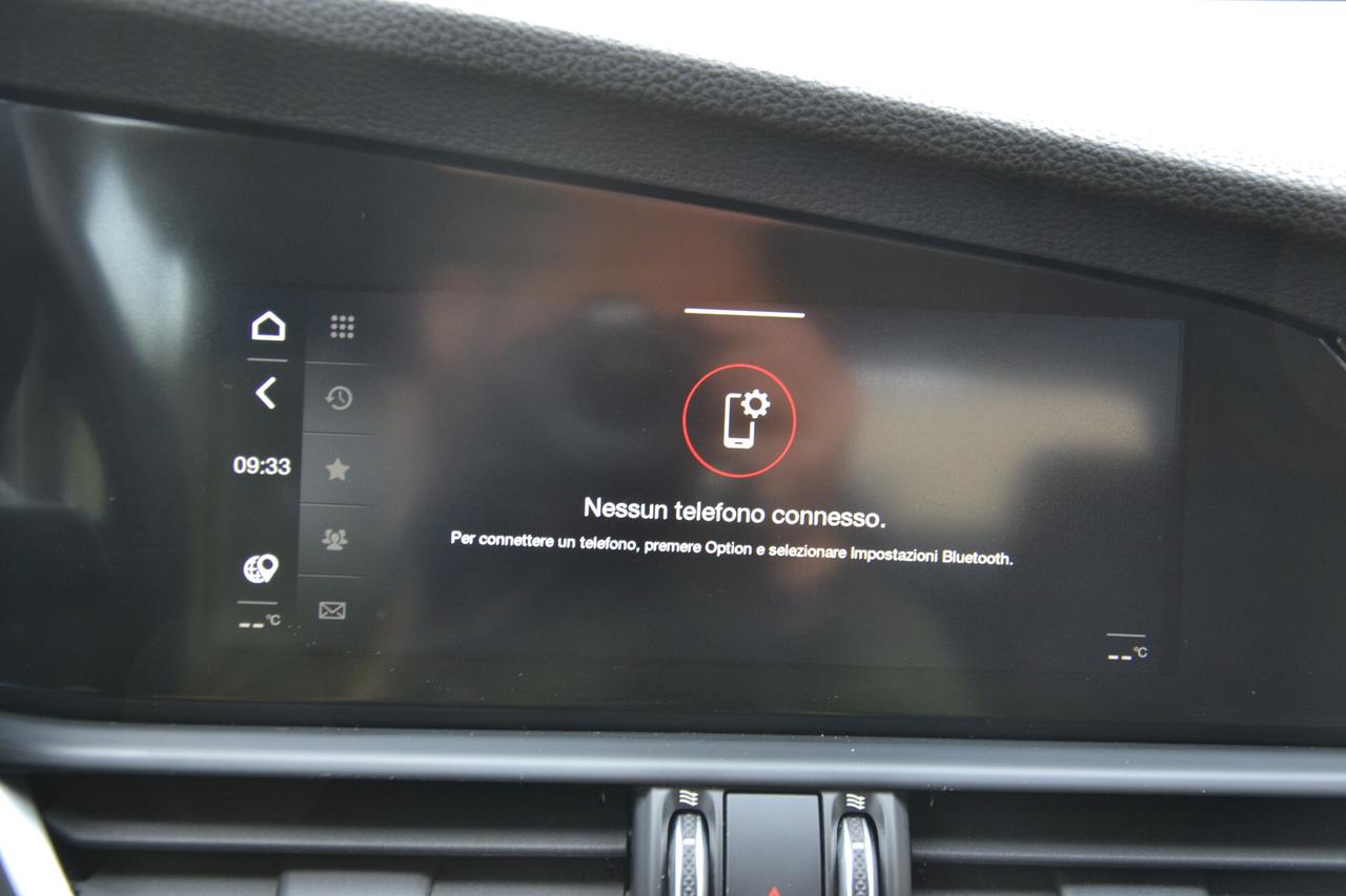 Alfa Romeo Giulia 2.0 TURBO 200CV AT8! Prezzo vero senza vincoli Unipro, fatturabile e italiana Garanzia 12 mesi inclusa!