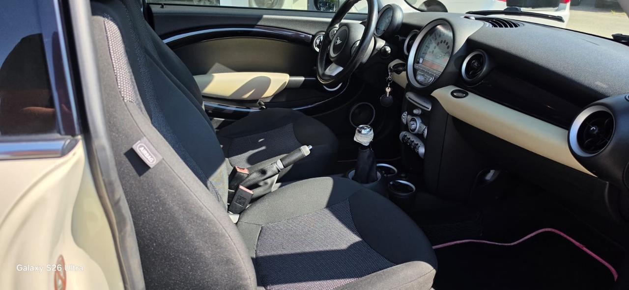 Mini 1.6 16V One Chili Cabrio