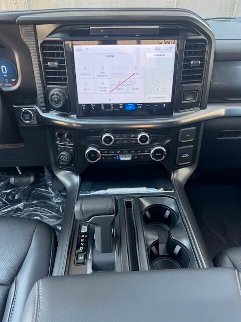 FORD F 150 5.0 V8 LARIAT BLACK APPEARANCE PKG