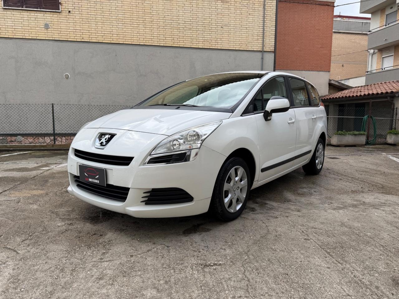 Peugeot 5008 1.6 HDi 115CV - 7 POSTI