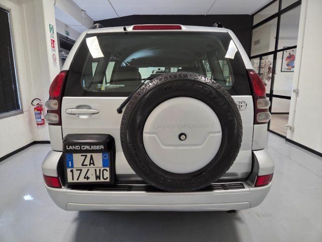 TOYOTA Land Cruiser 3.0 D-4D 16V CAMBIO MANUALE