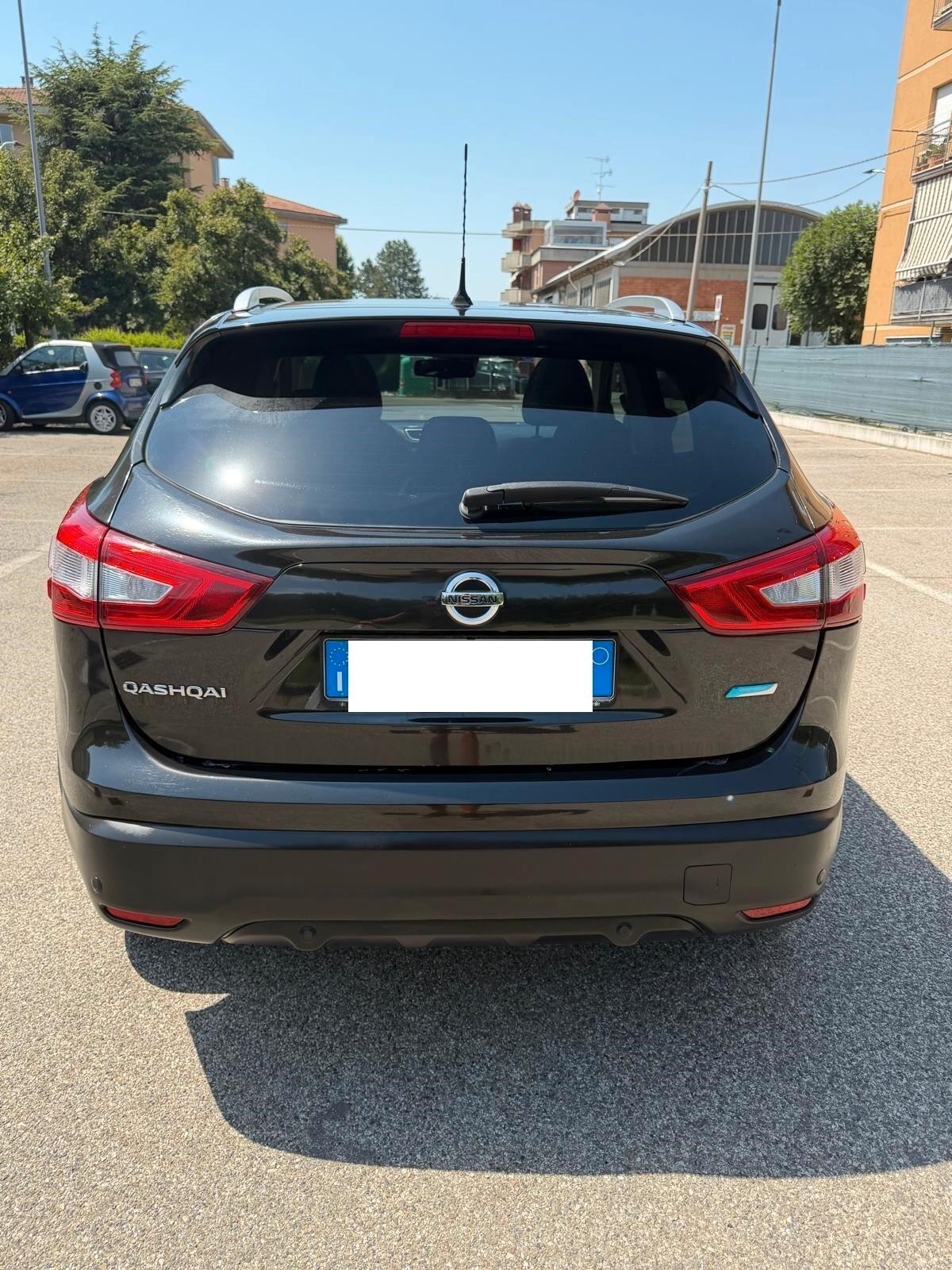 Nissan Qashqai 1.5 dci - TETTO - NAV. - 12 MESI DI GARANZIA -