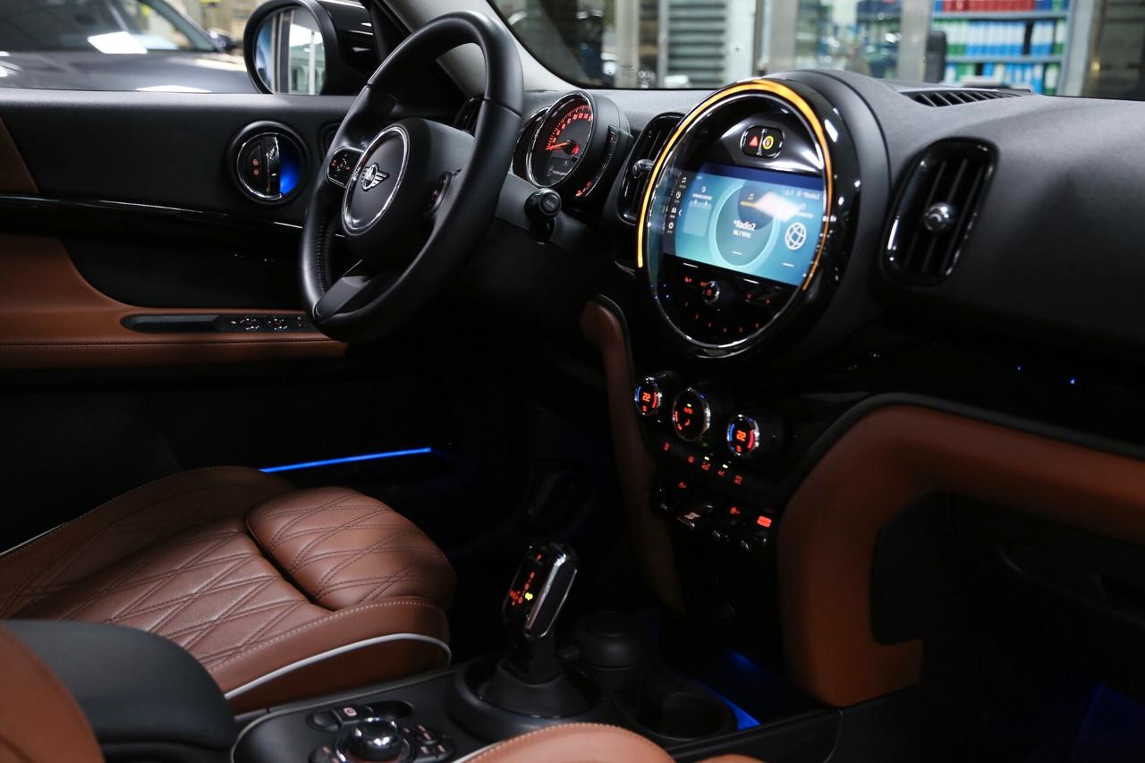 Mini Countryman Cooper SD ALL4 Yours auto