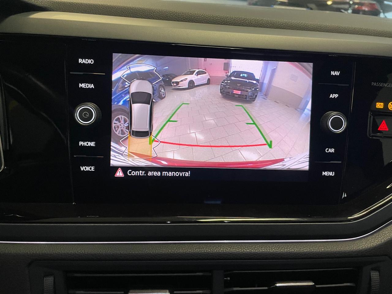 Volkswagen Taigo 1.0 TSI 115 CV DSG R-Line Telecamera